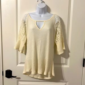 Venus Waffle Knit Lace Sleeve Top NWOT